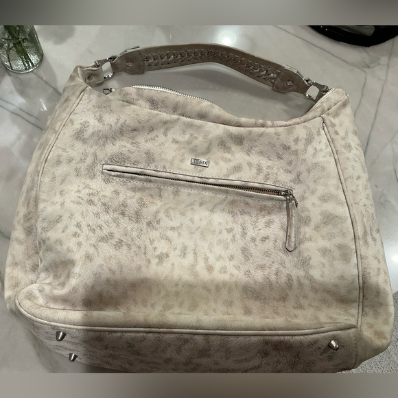 Be & D Leather Satchel Purse with Feather Like Pattern - Picture 2 of 15